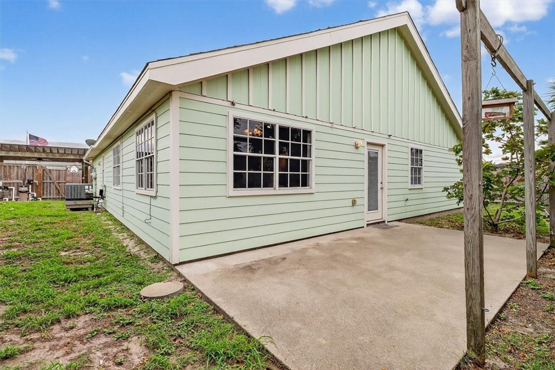 Port Aransas, Texas, 78373, United States, 3 Bedrooms Bedrooms, ,2 BathroomsBathrooms,Residential,For Sale,2001769