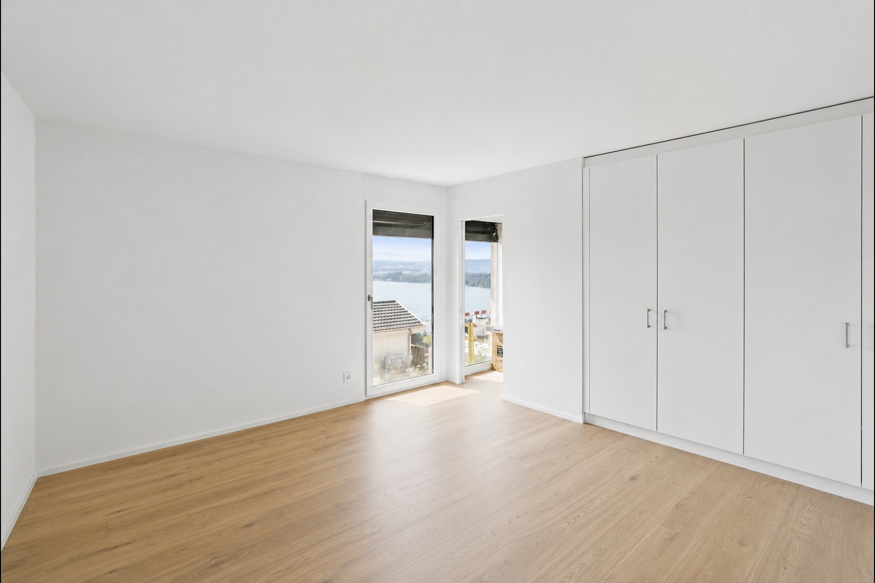  Last villa available – Exceptional new villa with panoramic views of Lake Murten - 物件實景