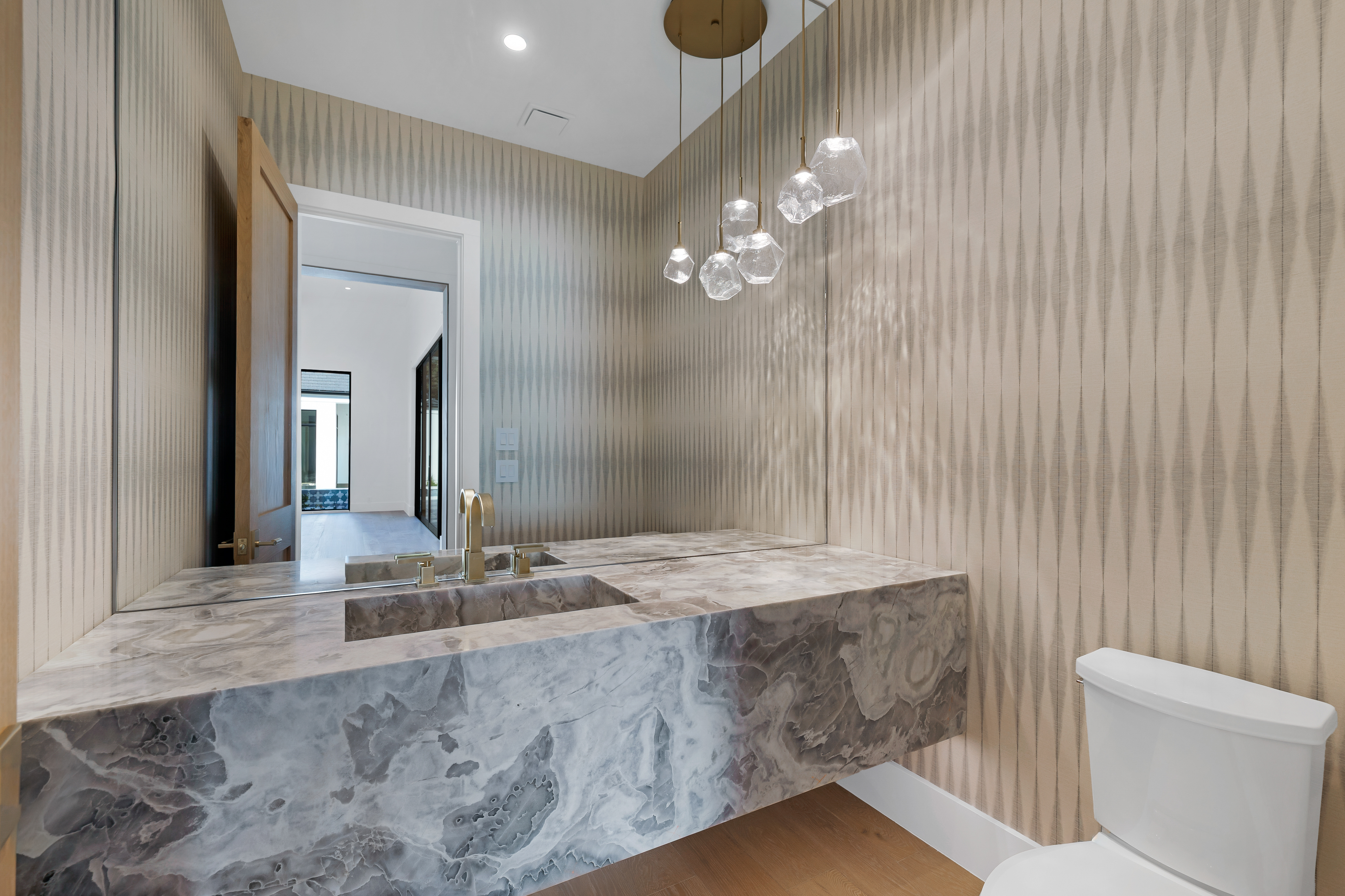 Transitional Luxury Retreat - 物件實景