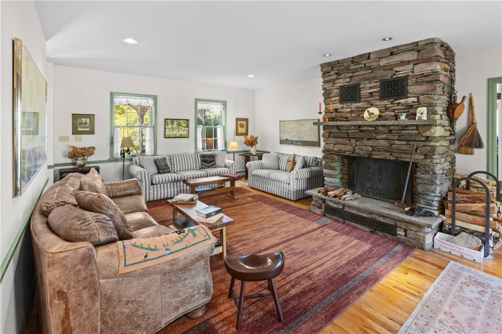 Walton, New York, 13856, United States, 4 Bedrooms Bedrooms, ,4 BathroomsBathrooms,Residential,For Sale,1947097
