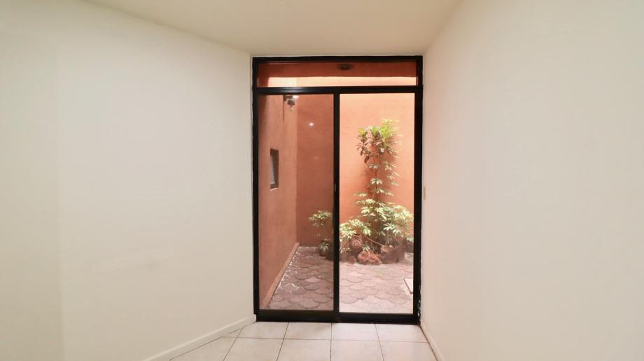 Morelia, Michoacán de Ocampo, 58090, Mexico, 6 Bedrooms Bedrooms, ,5 BathroomsBathrooms,Residential,For Sale,1917745