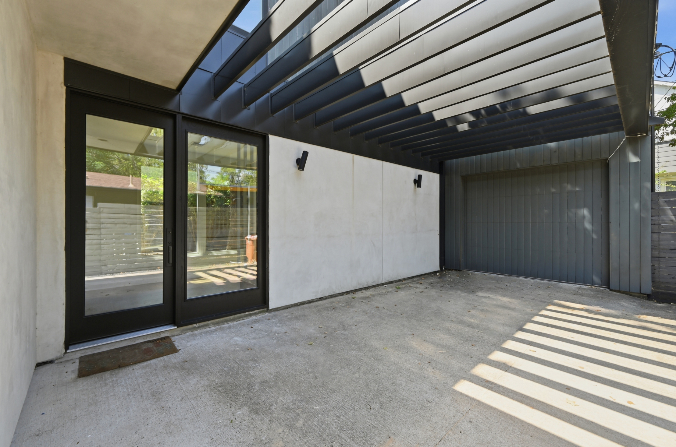  Architecturally Striking Home in the Heart of 78704 - 物件實景