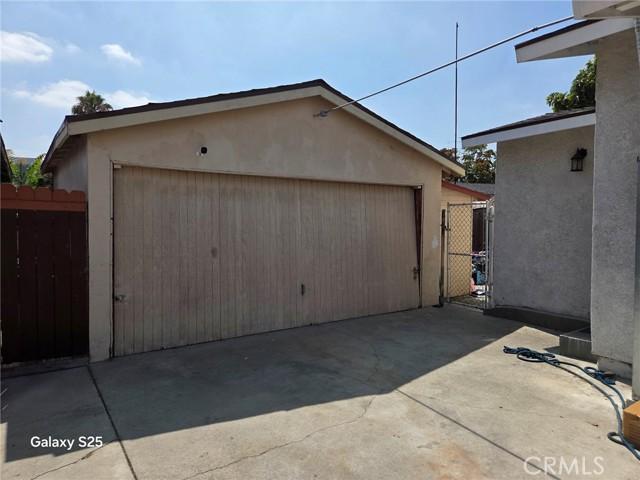 Los Angeles, California, 90002, United States, 3 Bedrooms Bedrooms, ,1 BathroomBathrooms,Residential,For Sale,1909715