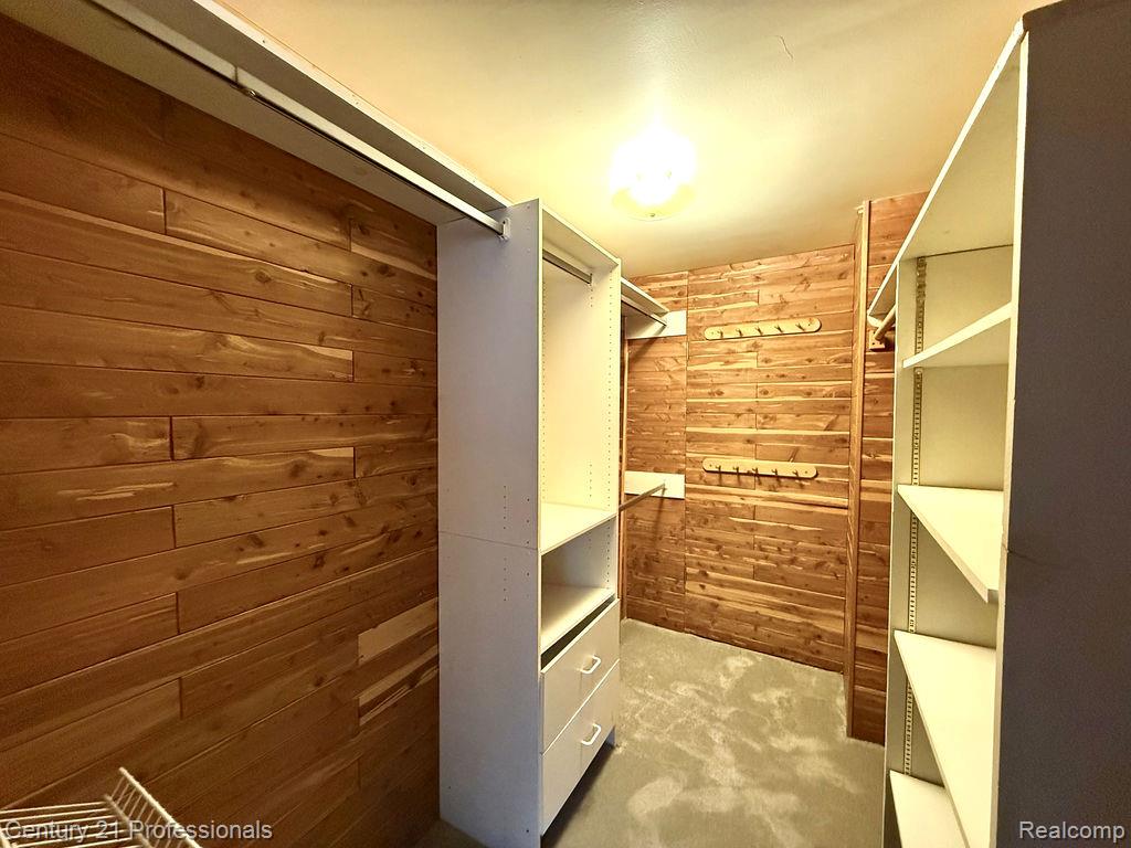 RochesterHills, Michigan, 48309, United States, 4 Bedrooms Bedrooms, ,3 BathroomsBathrooms,Residential,For Sale,1976232