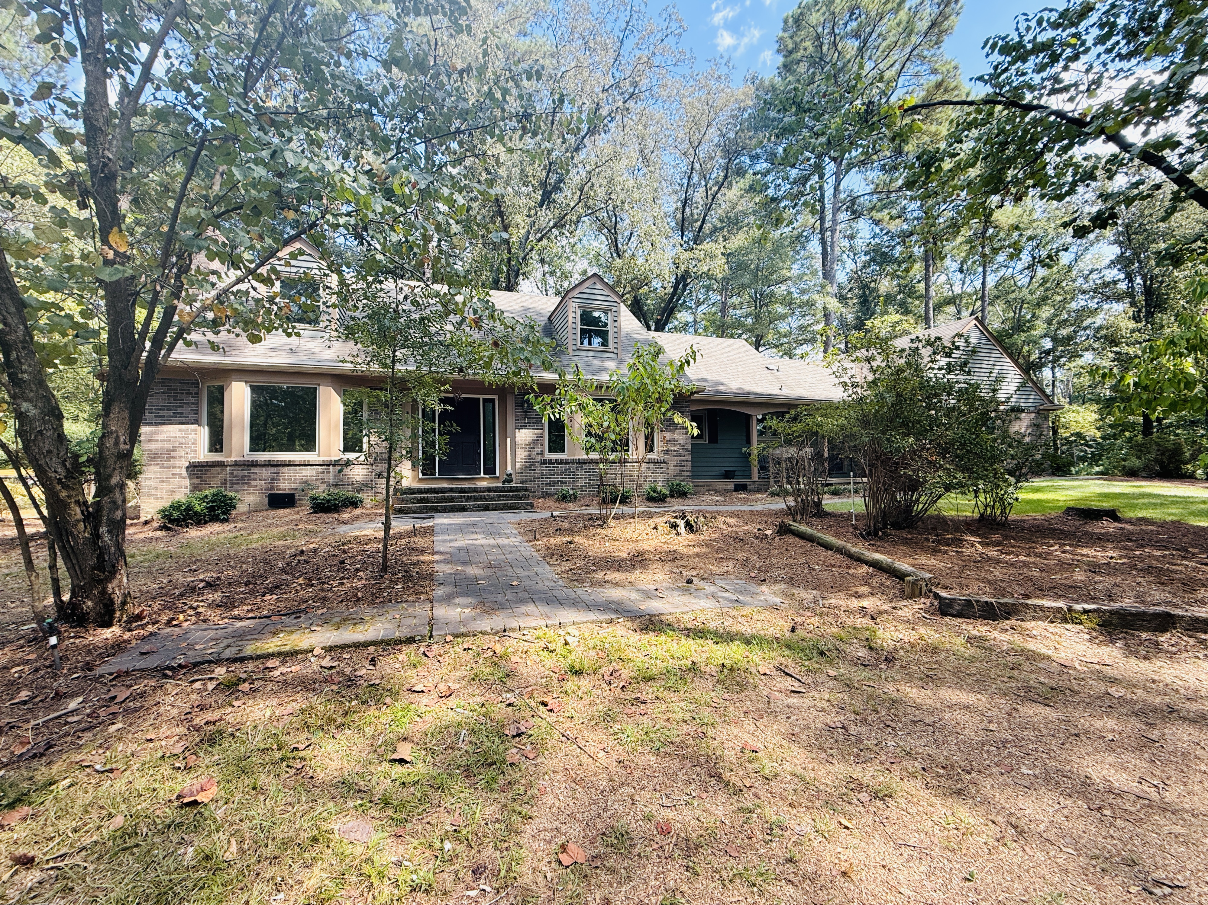 Marilyn Ln, Starkville, MS 39759