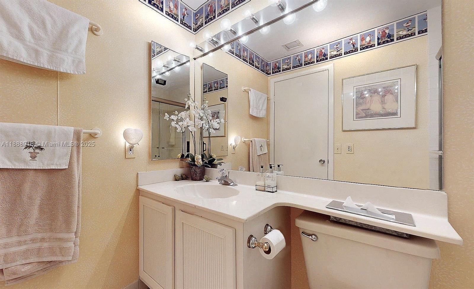 Doral, Florida, 33178, United States, 2 Bedrooms Bedrooms, ,2 BathroomsBathrooms,Residential,For Sale,1975384