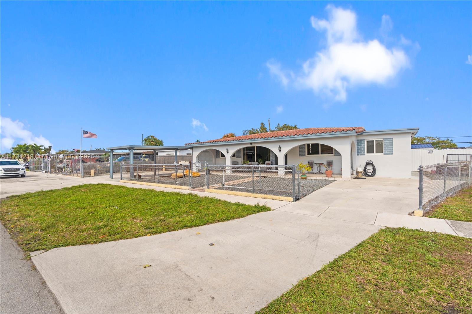 Hialeah, Florida, 33012, United States, 4 Bedrooms Bedrooms, ,4 BathroomsBathrooms,Residential,For Sale,1840227