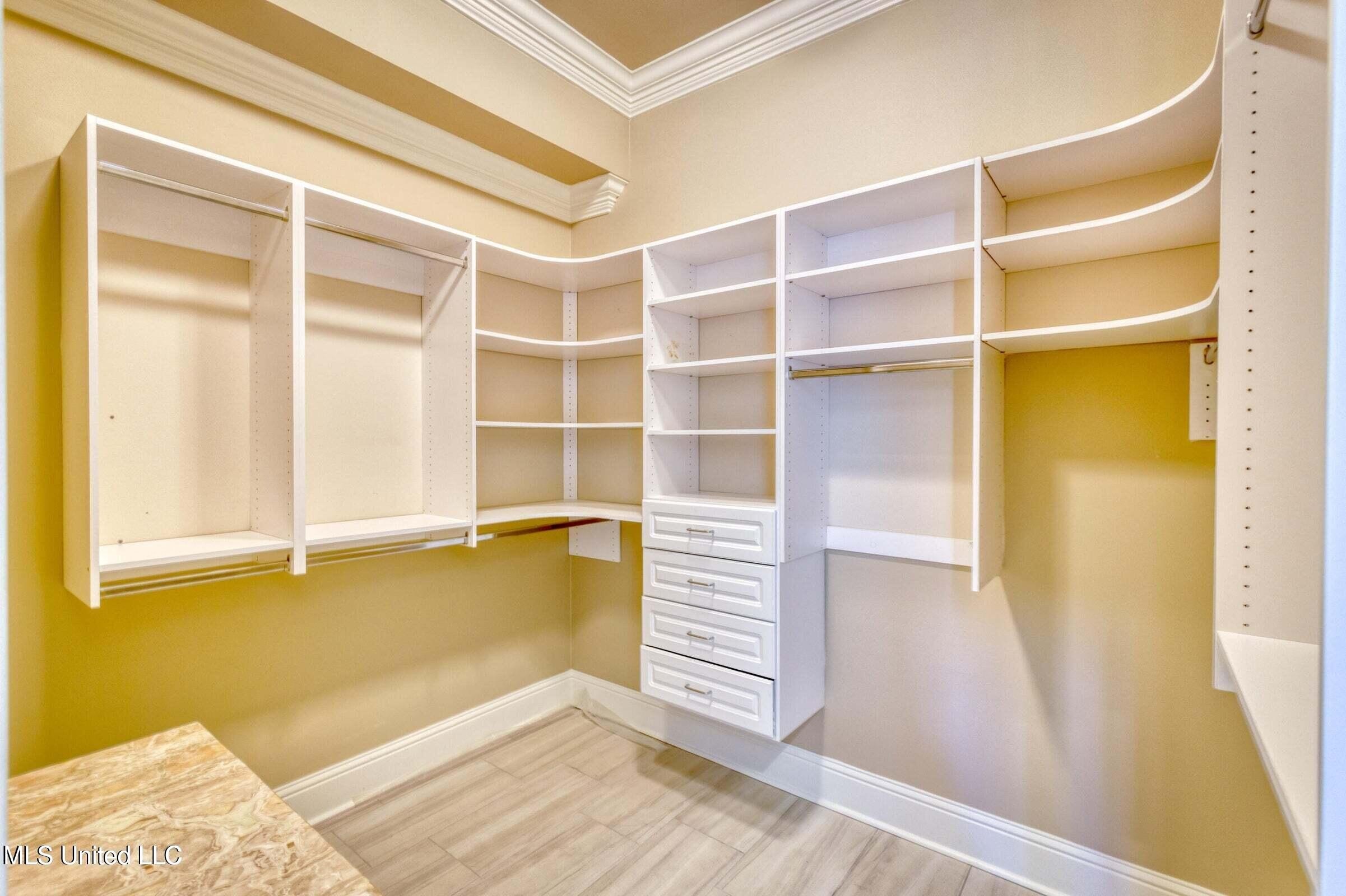 Diamondhead, Mississippi, 39525, United States, 6 Bedrooms Bedrooms, ,6 BathroomsBathrooms,Residential,For Sale,2005178