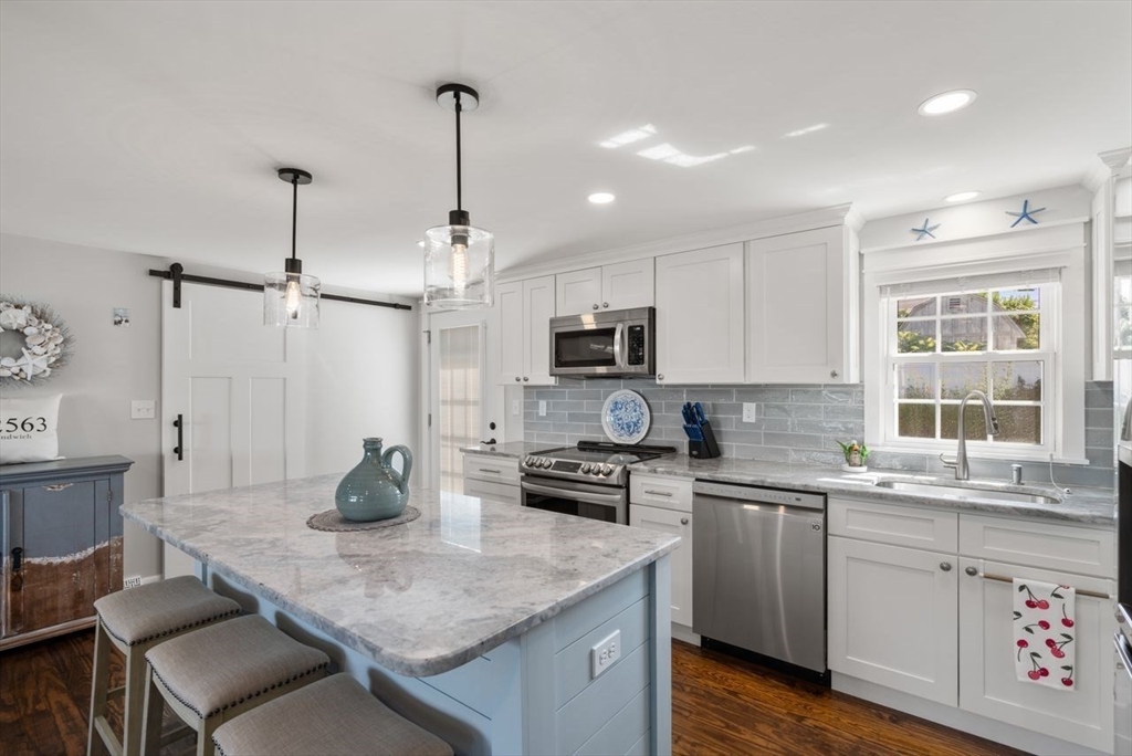Sandwich, Massachusetts, 02563, United States, 2 Bedrooms Bedrooms, ,1 BathroomBathrooms,Residential,For Sale,1939789
