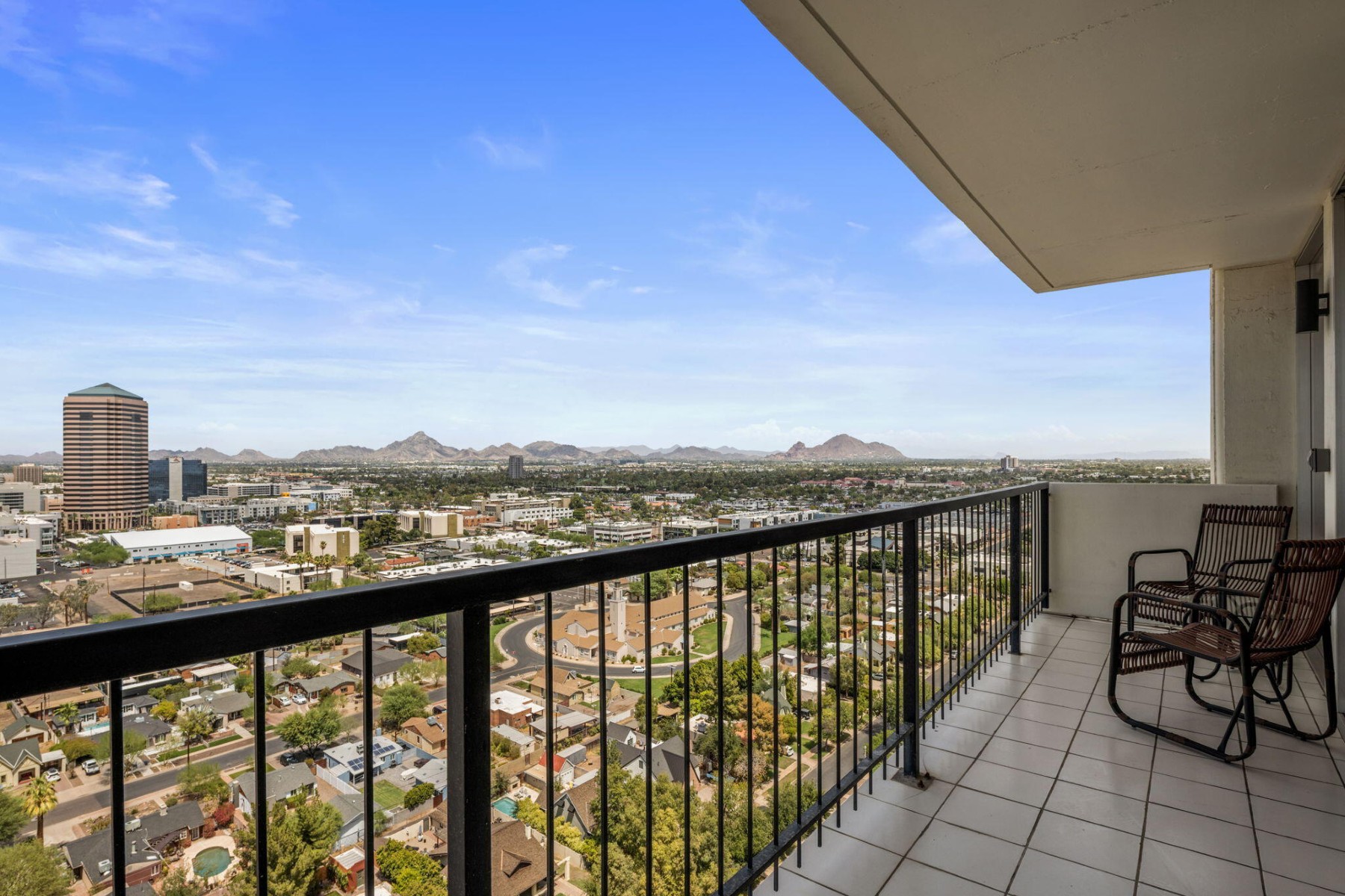  2323 N Central Ave¦Phoenix, AZ - 物件實景