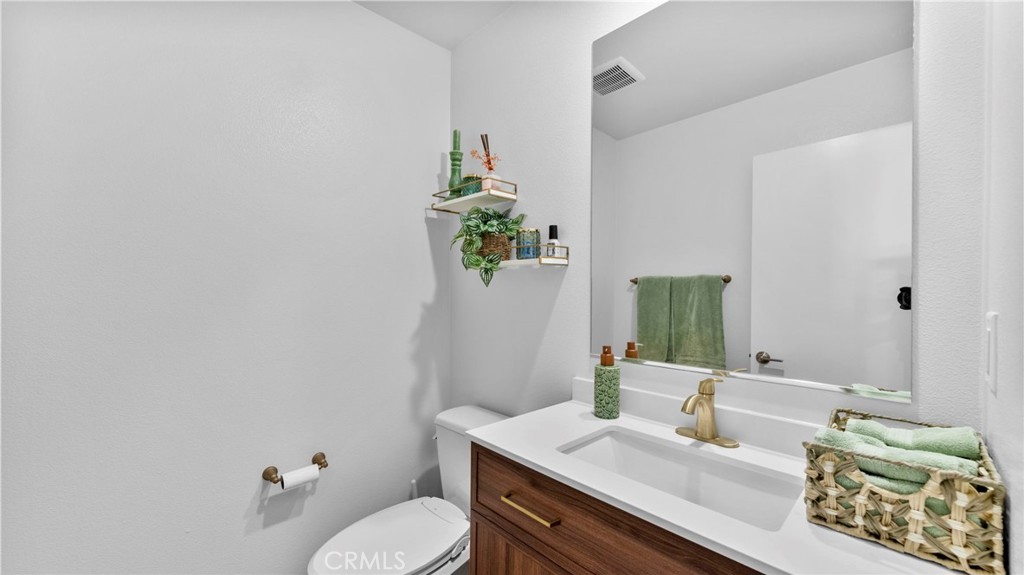 Fallbrook, California, 92028, United States, 3 Bedrooms Bedrooms, ,3 BathroomsBathrooms,Residential,For Sale,1987532