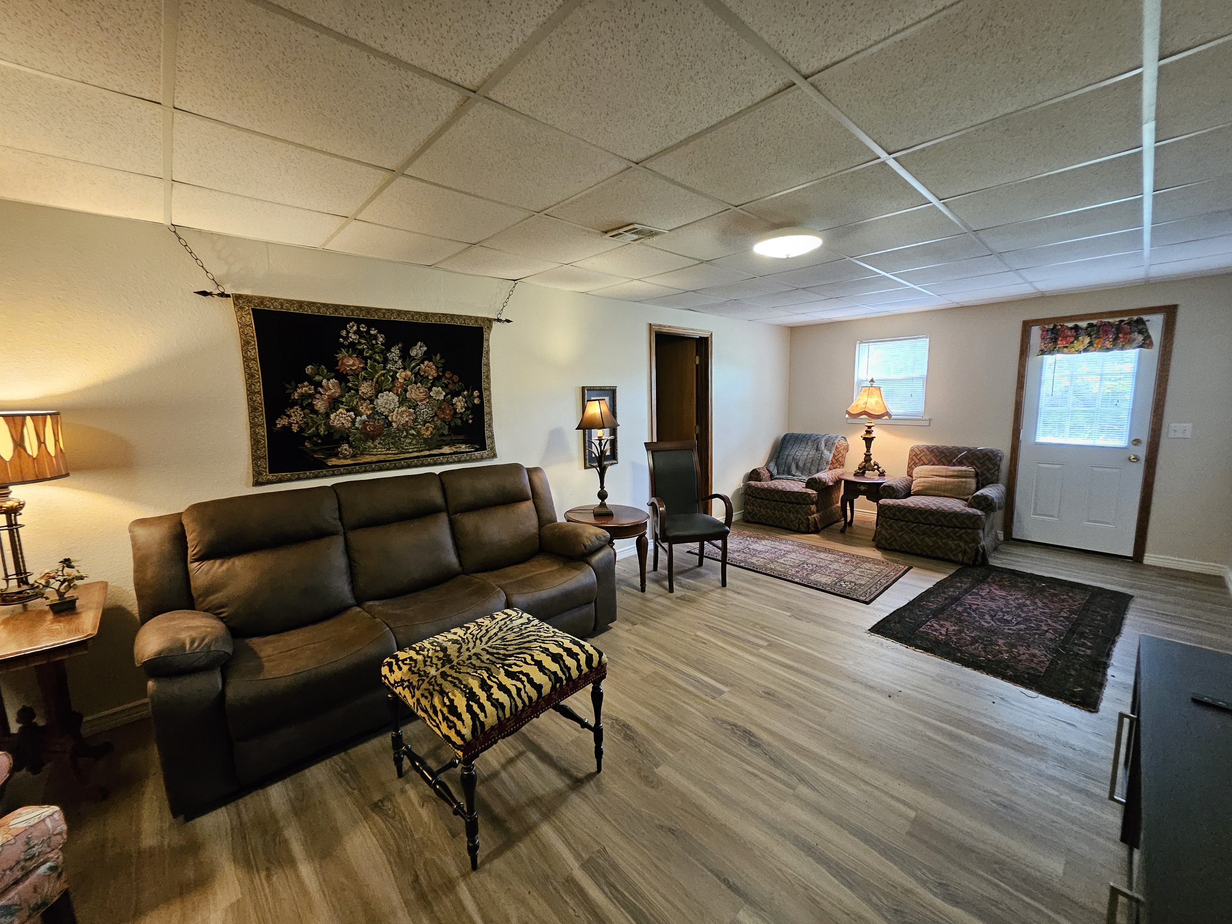 Pierce City, Missouri, 65723, United States, 5 Bedrooms Bedrooms, ,3 BathroomsBathrooms,Residential,For Sale,1975319