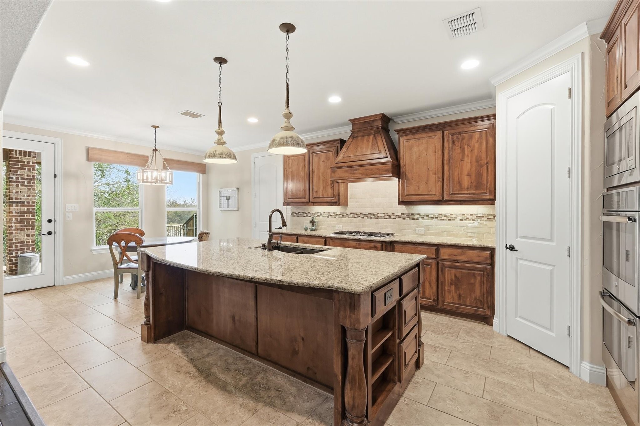 Trophy Club, Texas, 76262, United States, 4 Bedrooms Bedrooms, ,4 BathroomsBathrooms,Residential,For Sale,2002988