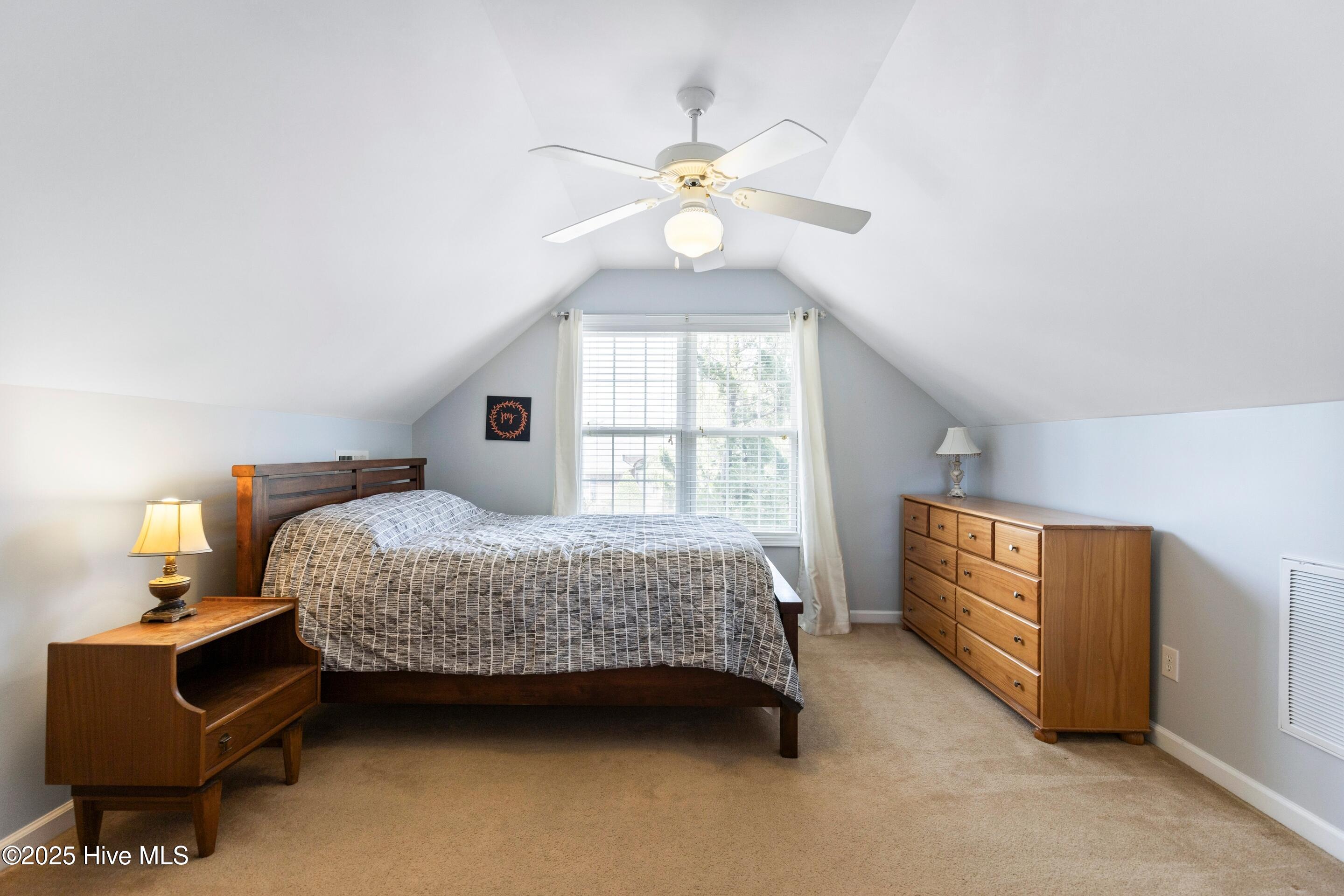 Wilmington, North Carolina, 28409, United States, 4 Bedrooms Bedrooms, ,3 BathroomsBathrooms,Residential,For Sale,1898708