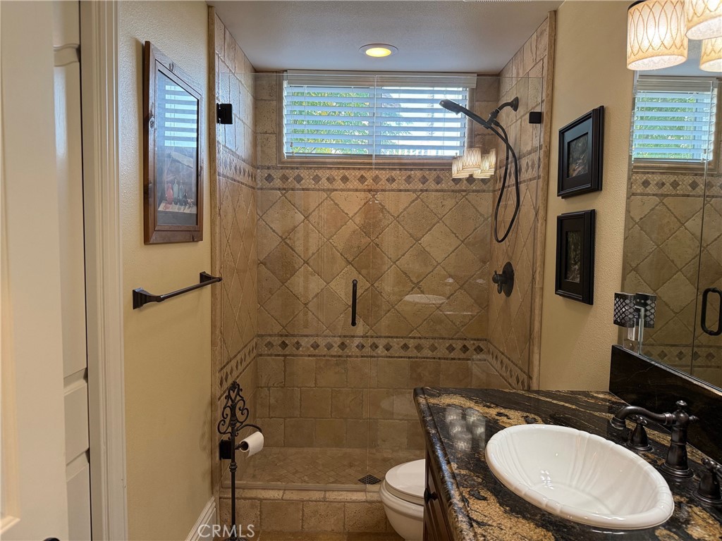 Lake Elsinore, California, 92532, United States, 4 Bedrooms Bedrooms, ,3 BathroomsBathrooms,Residential,For Sale,1988031