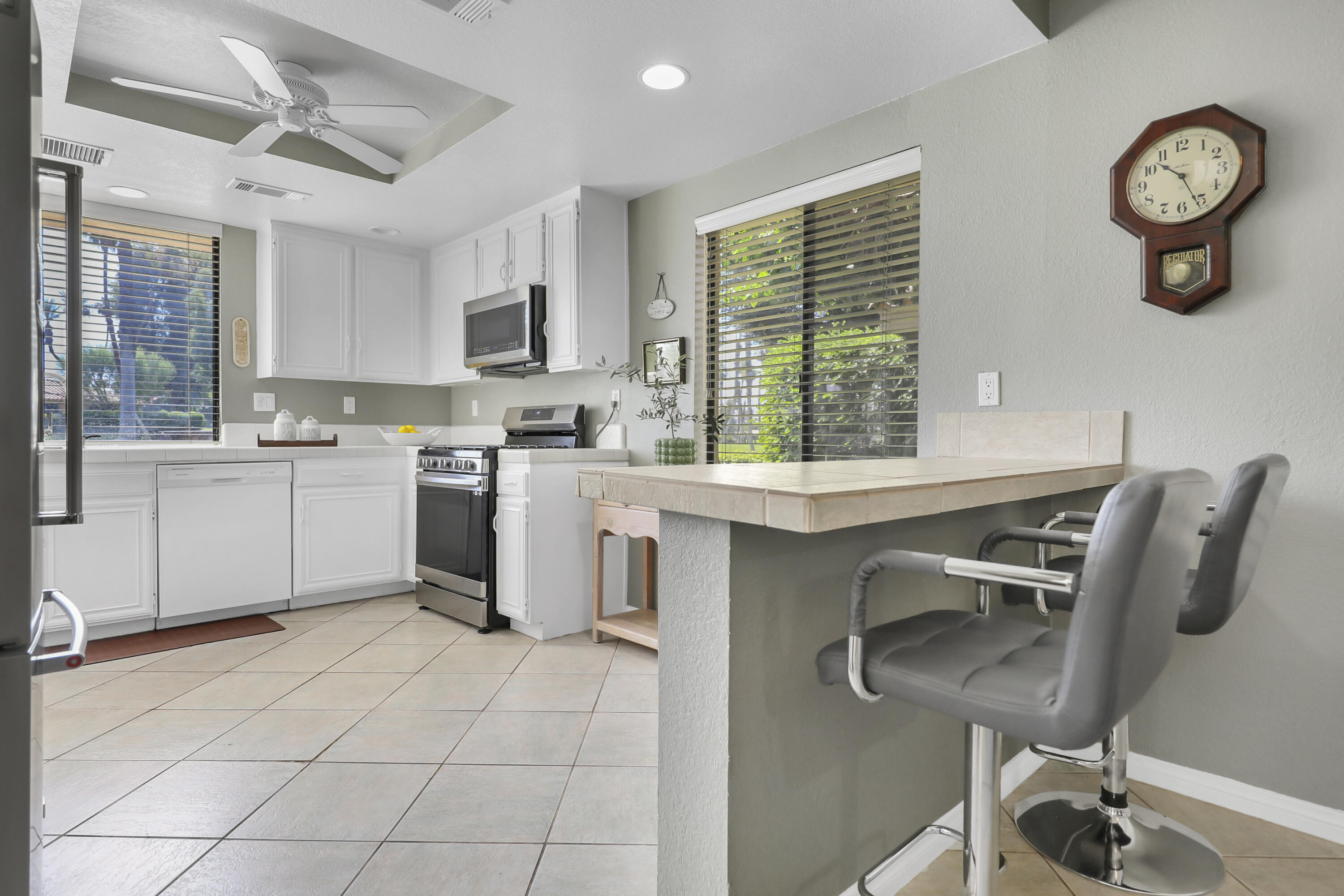 Palm Desert, California, 92260, United States, 2 Bedrooms Bedrooms, ,2 BathroomsBathrooms,Residential,For Sale,1865195