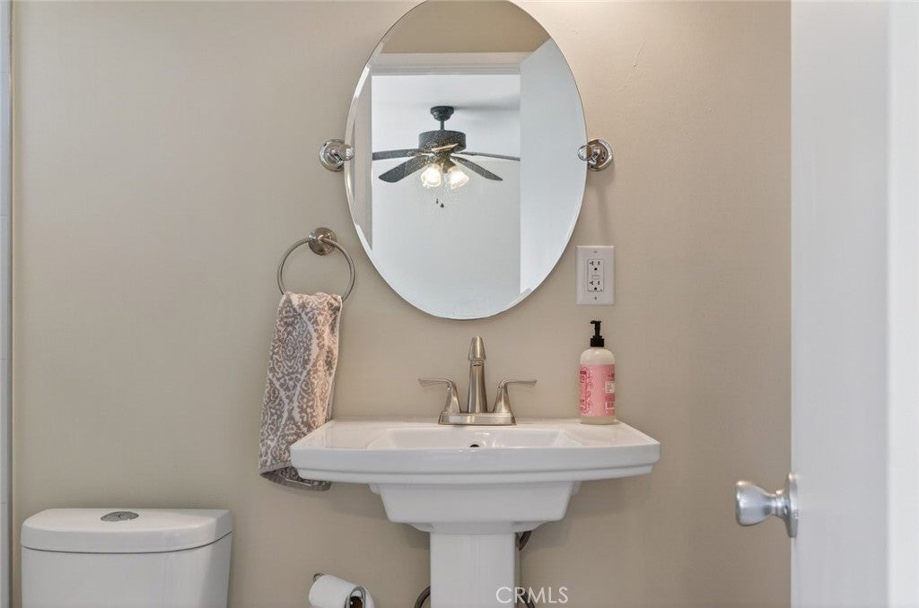 Pomona, California, 91768, United States, 3 Bedrooms Bedrooms, ,2 BathroomsBathrooms,Residential,For Sale,2023103
