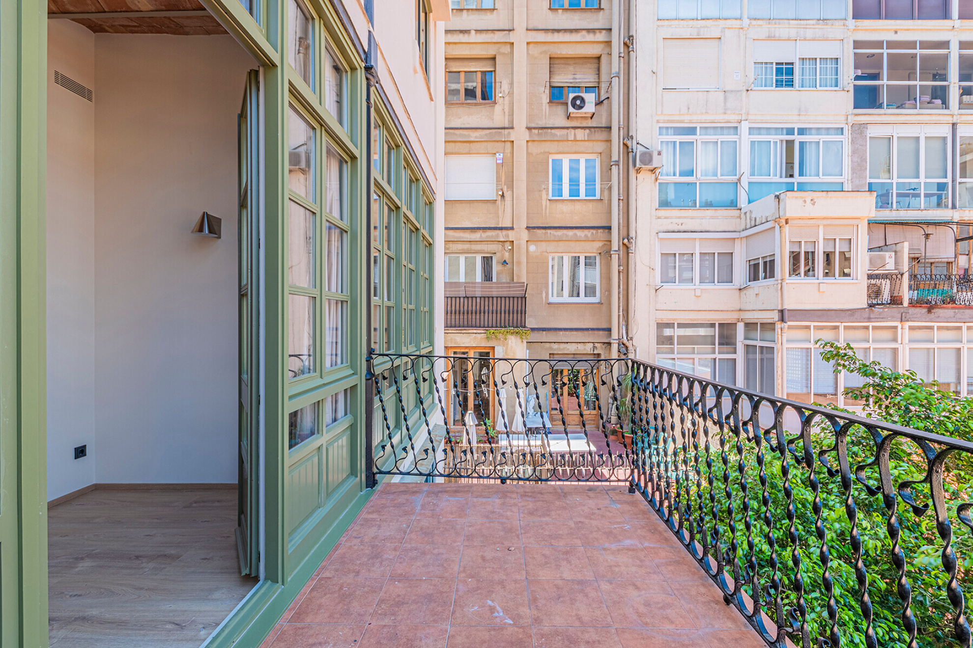  Refurbished modernist apartment in Eixample with luxury finishes - 物件實景