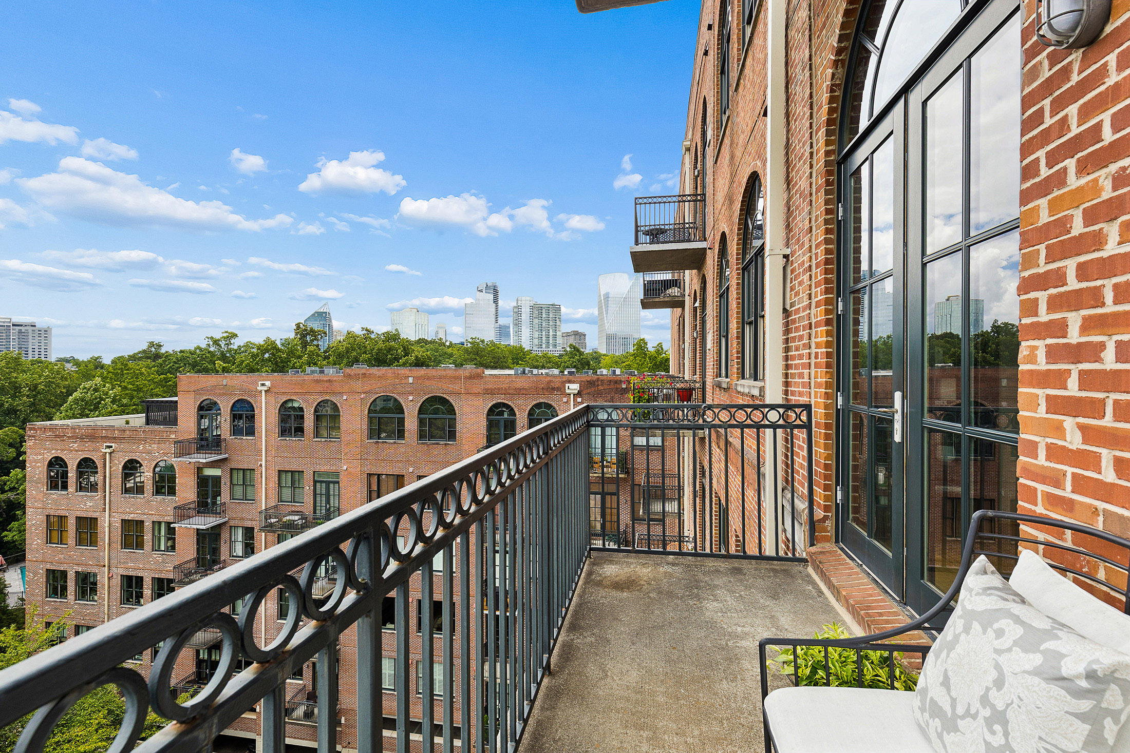  Elevated Loft Living in the Heart of Buckhead - 物件實景