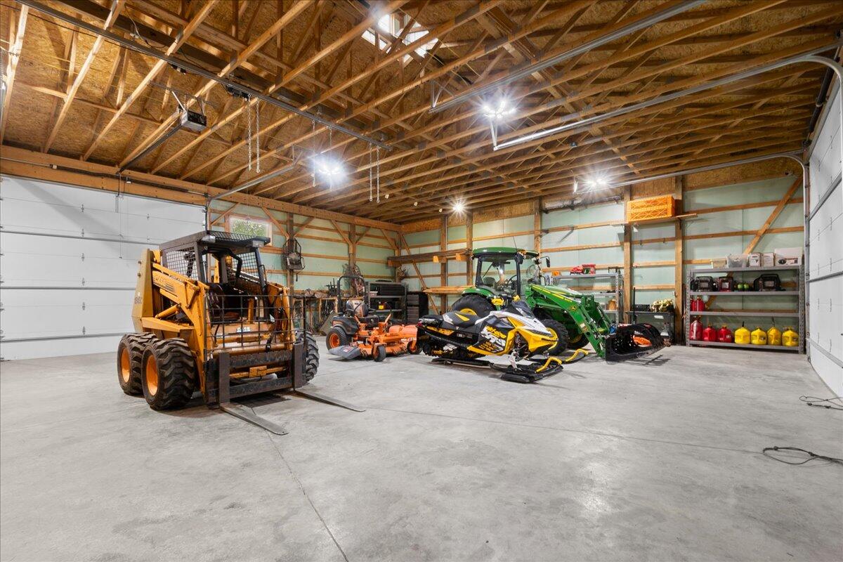 Remus, Michigan, 49340, United States, 3 Bedrooms Bedrooms, ,3 BathroomsBathrooms,Residential,For Sale,1979696