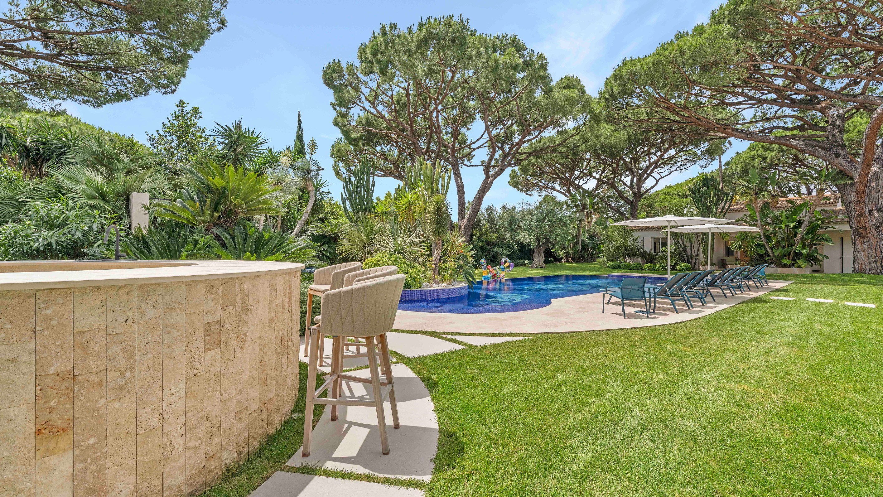  Elegant Provençal estate in Les Parcs de Saint-Tropez with landscaped gardens a… - 物件實景
