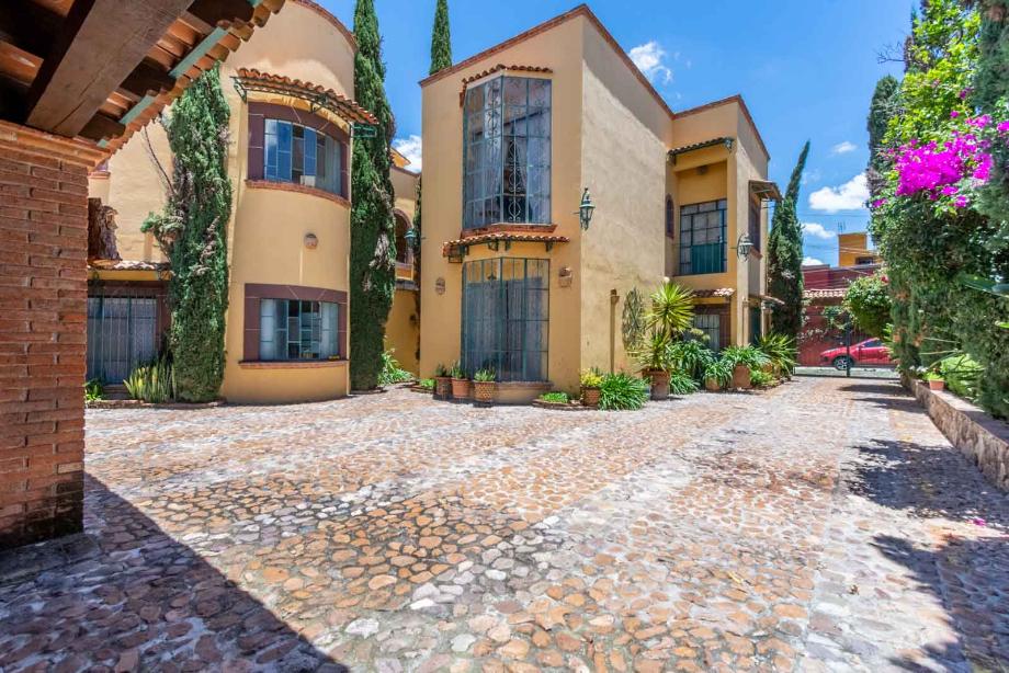 San Miguel de Allende, Guanajuato, 37740, Mexico, 8 Bedrooms Bedrooms, ,8 BathroomsBathrooms,Residential,For Sale,1994879