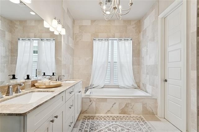 New Orleans, Louisiana, 70119, United States, 3 Bedrooms Bedrooms, ,3 BathroomsBathrooms,Residential,For Sale,2009724