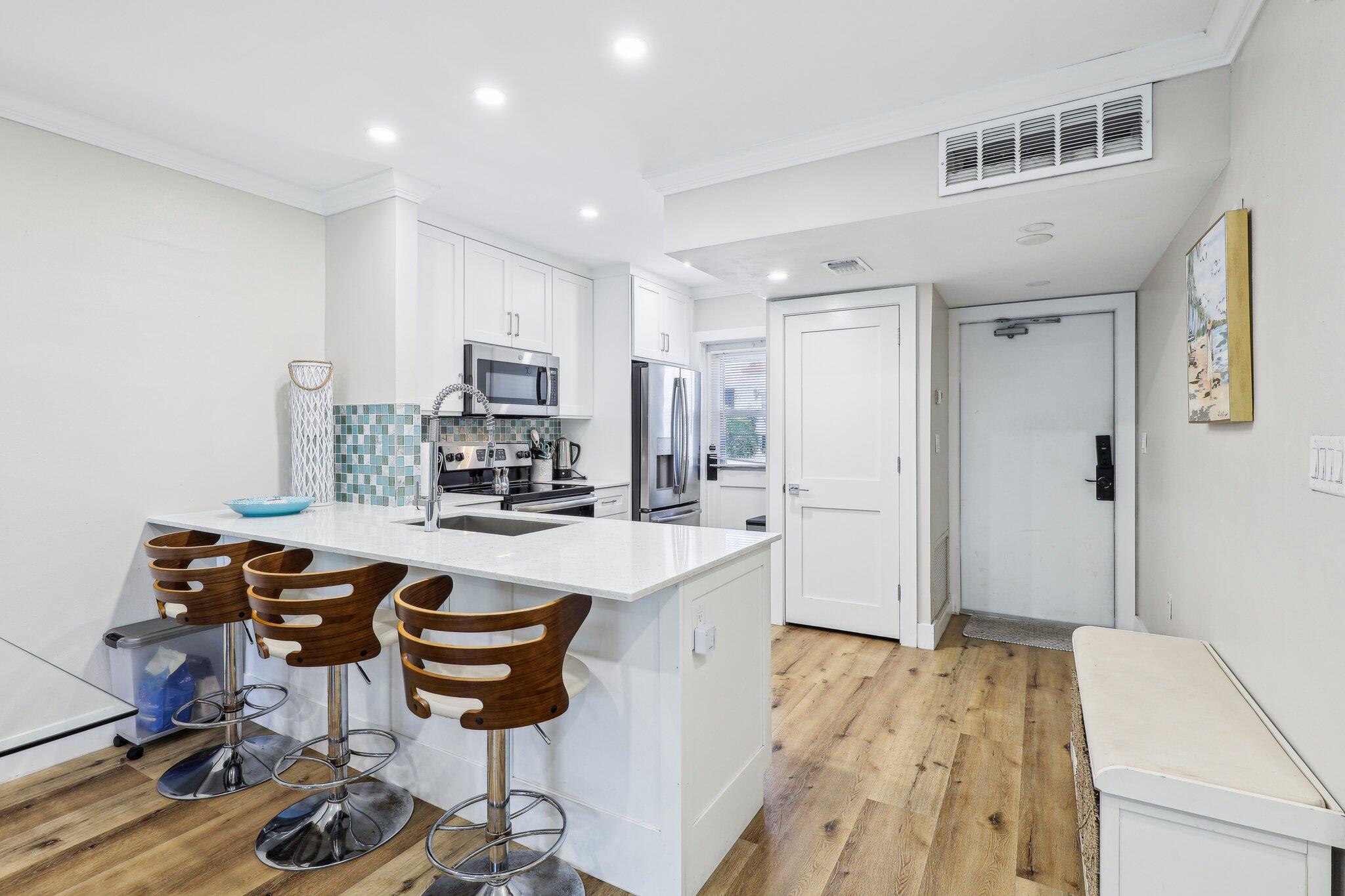 Boca Raton, Florida, 33432, United States, 2 Bedrooms Bedrooms, ,2 BathroomsBathrooms,Residential,For Sale,1826593