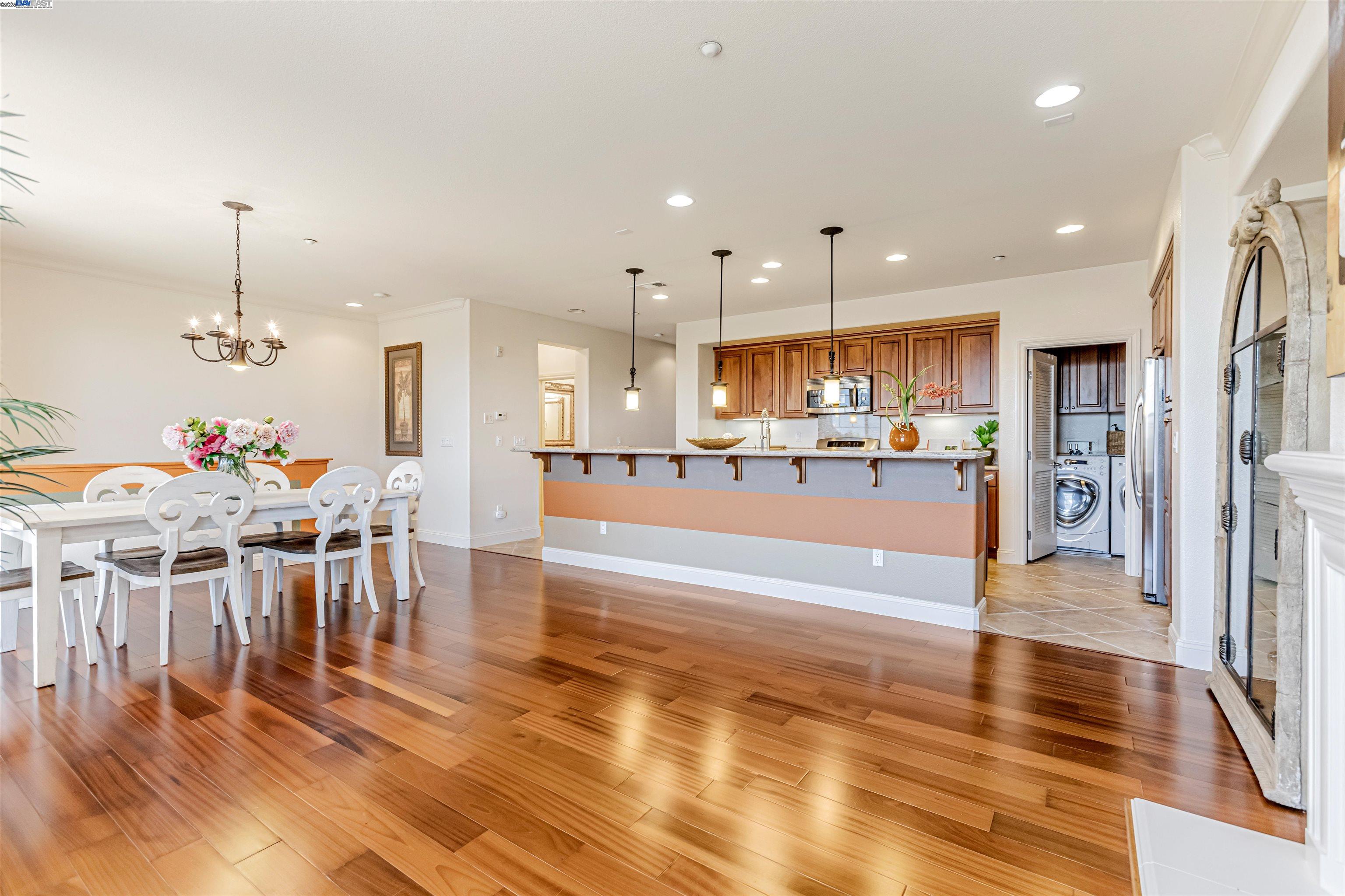 Dublin, California, 94568, United States, 2 Bedrooms Bedrooms, ,2 BathroomsBathrooms,Residential,For Sale,1997386