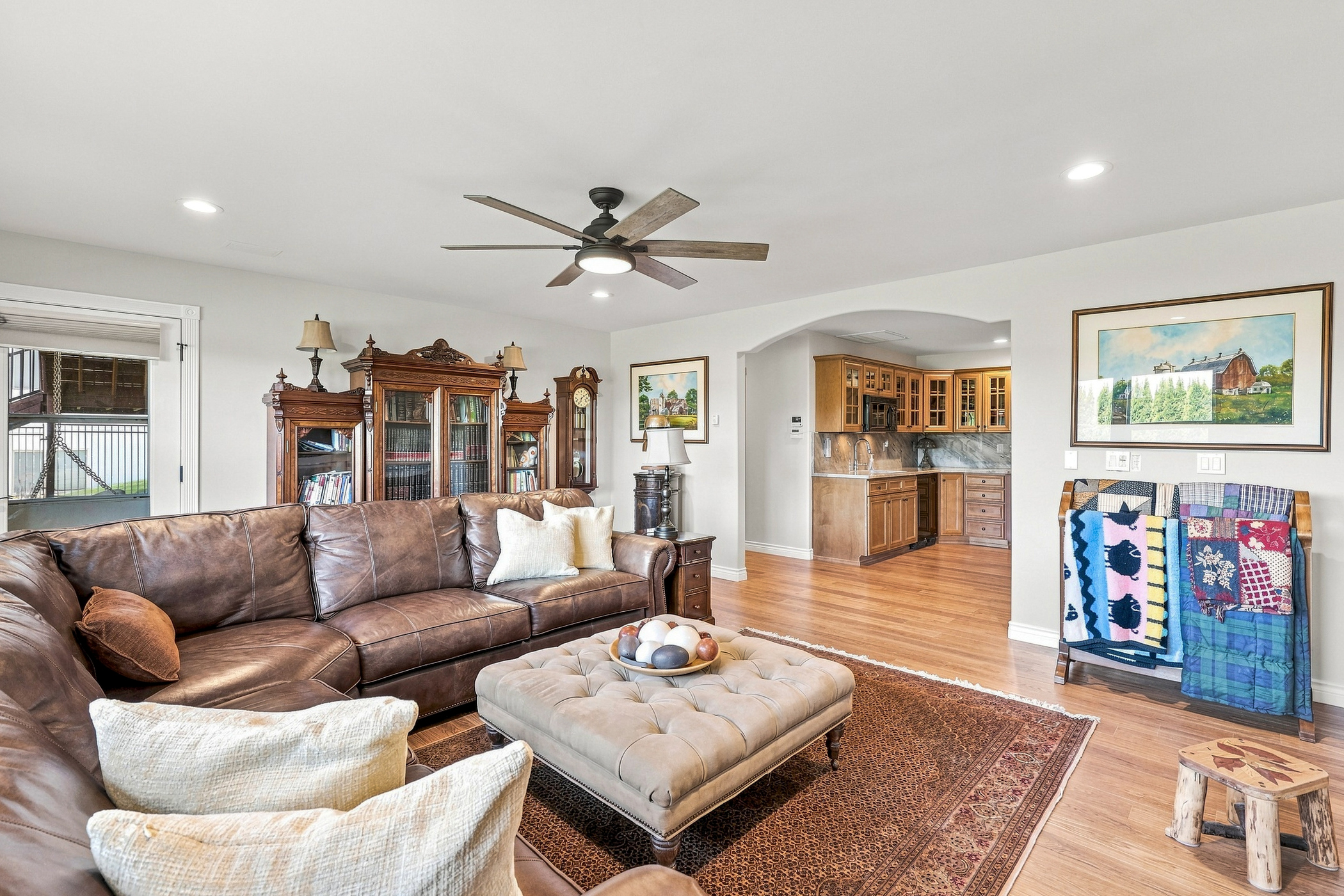  Welcome to 292 Meadow Hills Dr - 物件實景