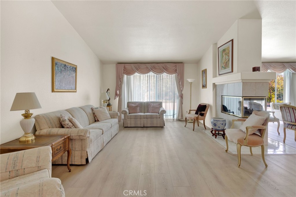 Apple Valley, California, 92308, United States, 5 Bedrooms Bedrooms, ,4 BathroomsBathrooms,Residential,For Sale,1941595