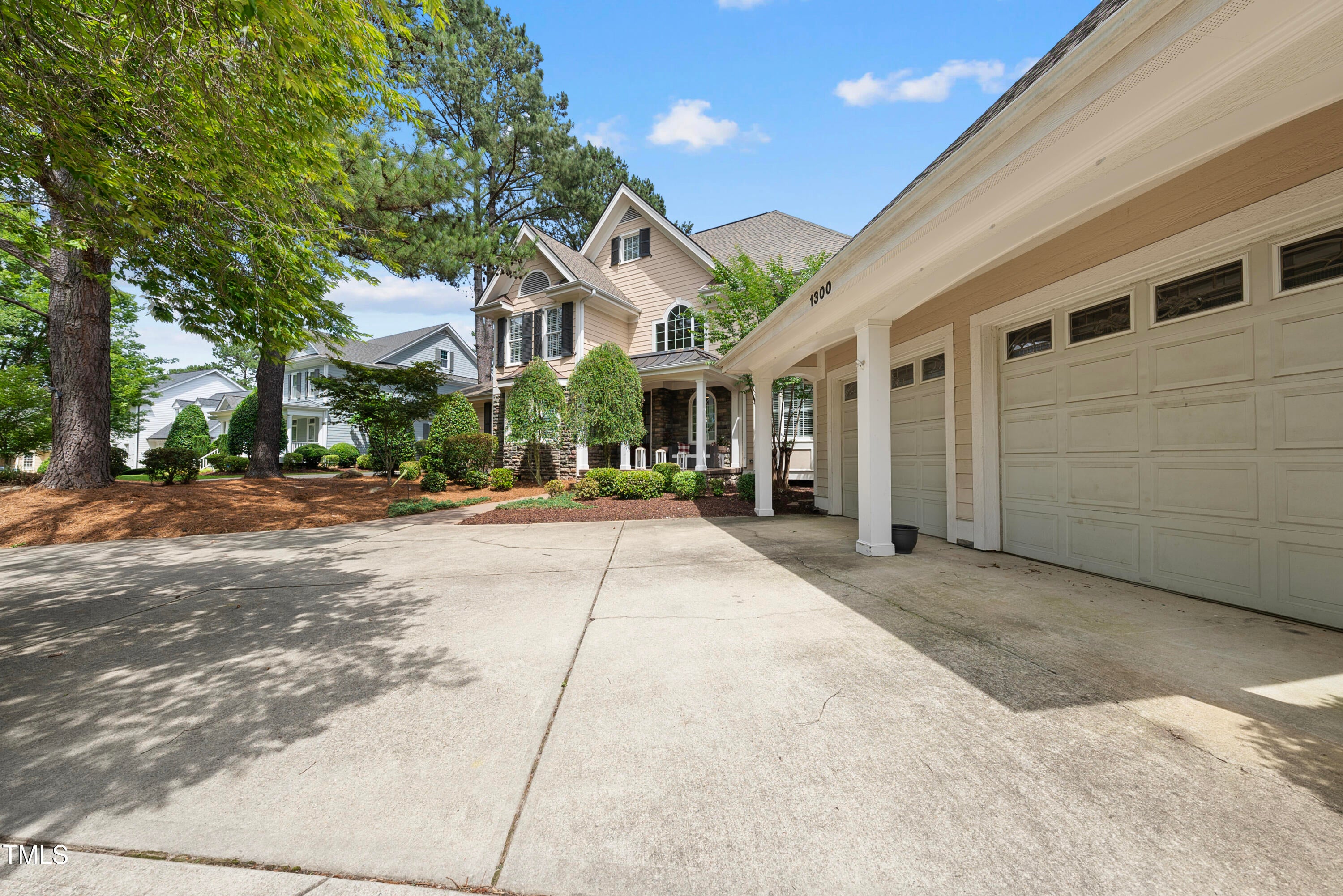 Wake Forest, North Carolina, 27587, United States, 5 Bedrooms Bedrooms, ,4 BathroomsBathrooms,Residential,For Sale,1838008
