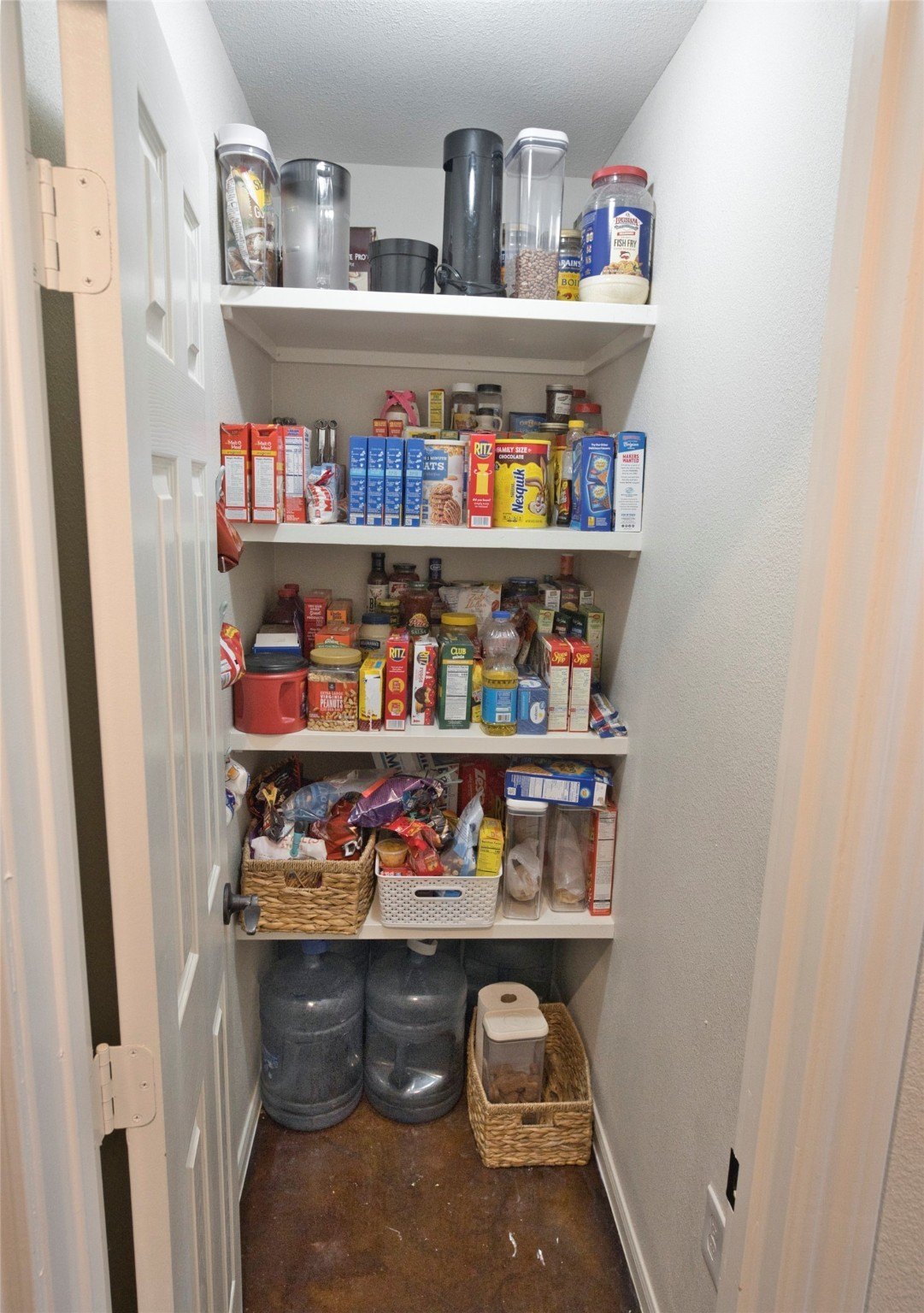 Brazoria, Texas, 77422, United States, 6 Bedrooms Bedrooms, ,6 BathroomsBathrooms,Residential,For Sale,1978625