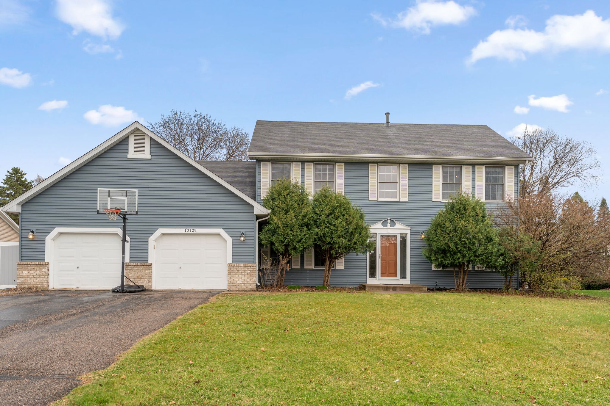  Spacious Village Knolls Home on Private Fenced Lot - 物件實景