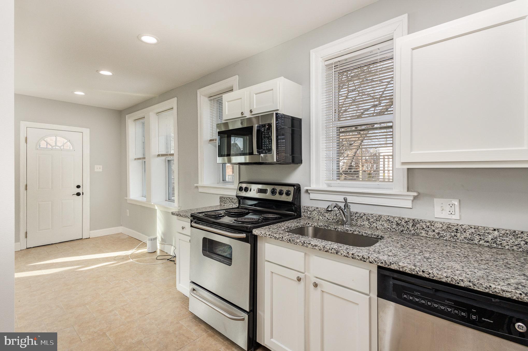 Washington, District of Columbia, 20011, United States, 3 Bedrooms Bedrooms, ,2 BathroomsBathrooms,Residential,For Sale,1999307