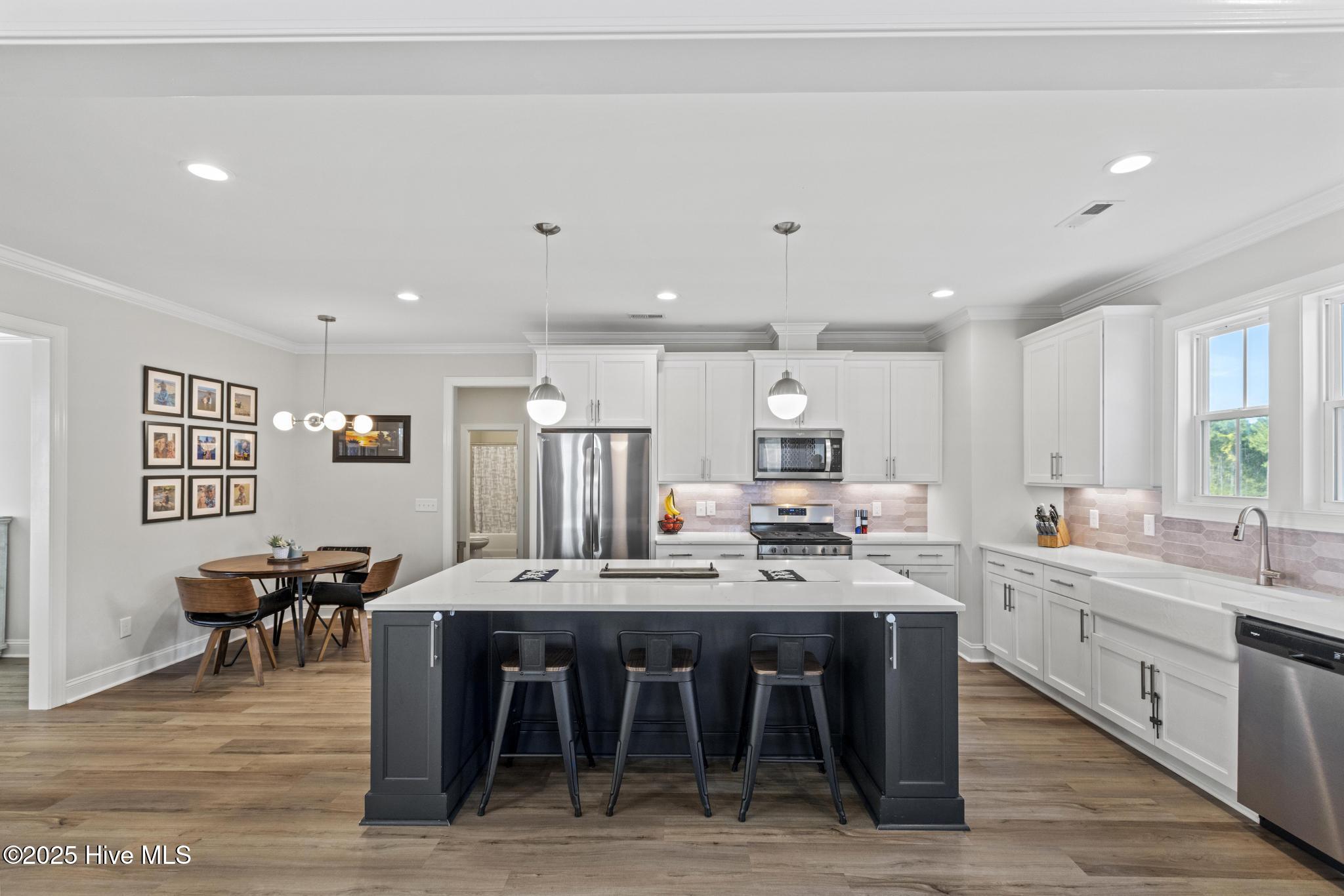 Peletier, North Carolina, 28584, United States, 4 Bedrooms Bedrooms, ,3 BathroomsBathrooms,Residential,For Sale,1976266