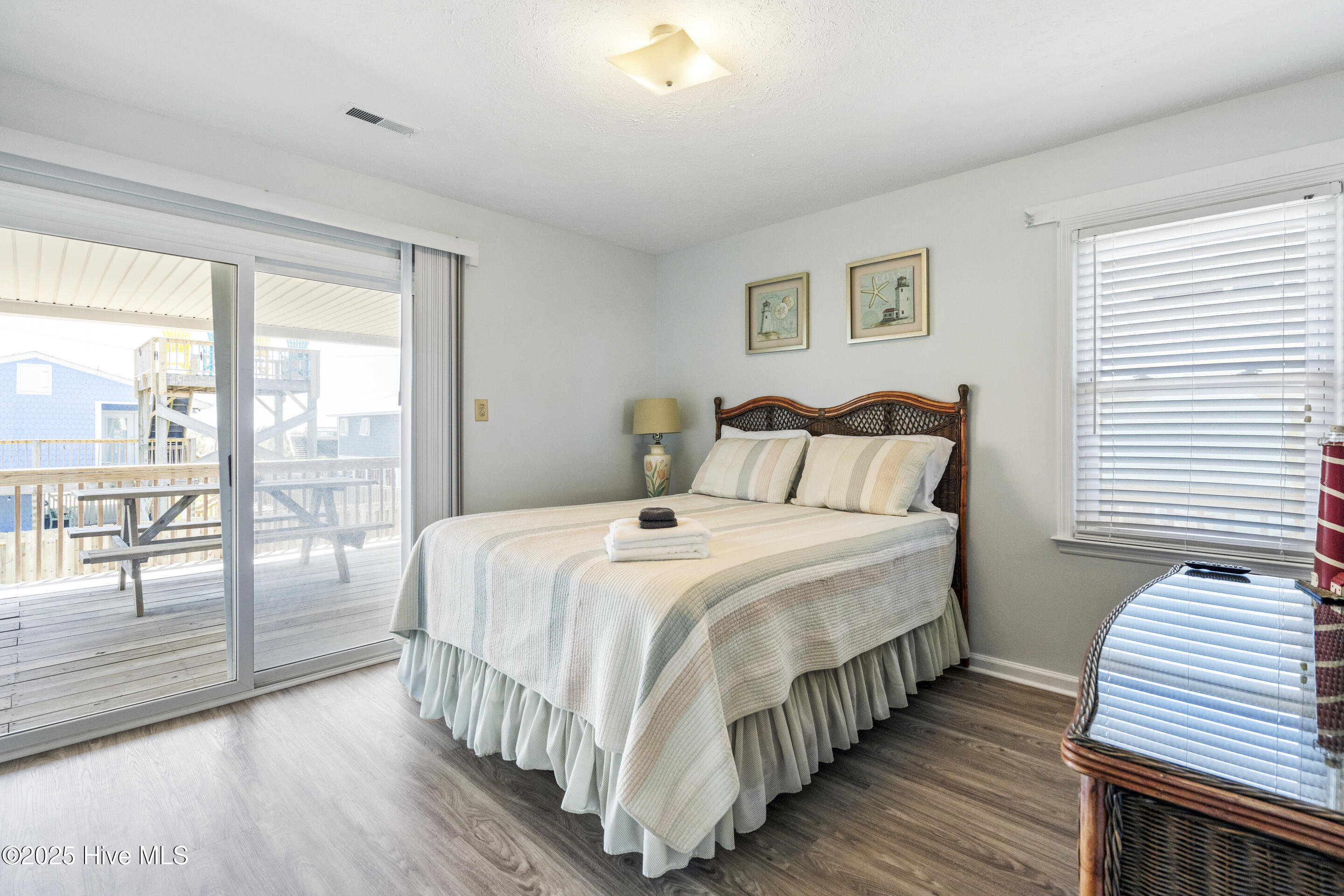 Surf City, North Carolina, 28445, United States, 3 Bedrooms Bedrooms, ,2 BathroomsBathrooms,Residential,For Sale,1794333