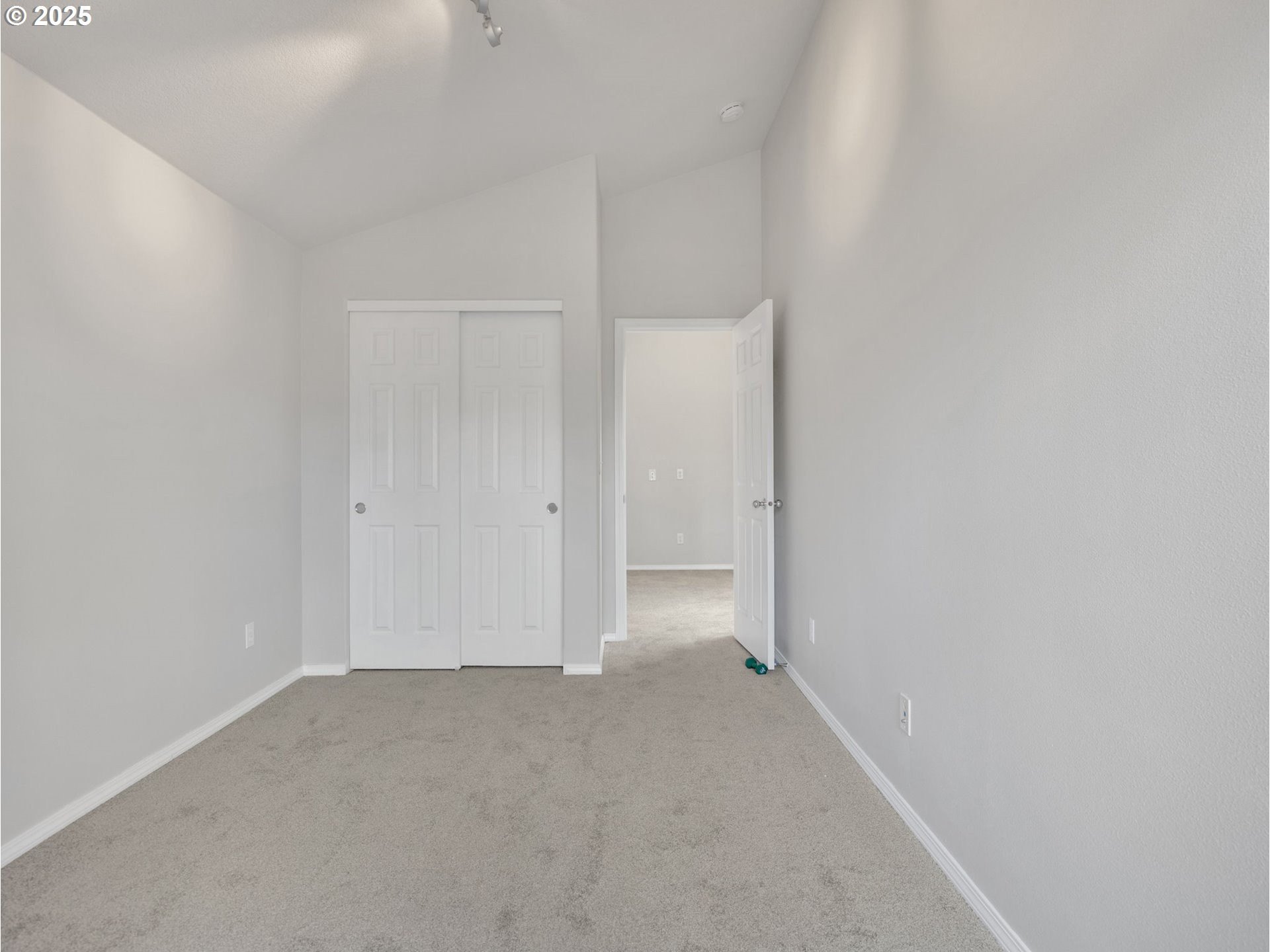 West Linn, Oregon, 97068, United States, 3 Bedrooms Bedrooms, ,3 BathroomsBathrooms,Residential,For Sale,1950039