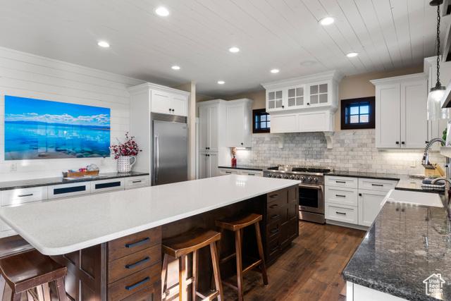 Garden City, Utah, 84028, United States, 10 Bedrooms Bedrooms, ,9 BathroomsBathrooms,Residential,For Sale,1978016