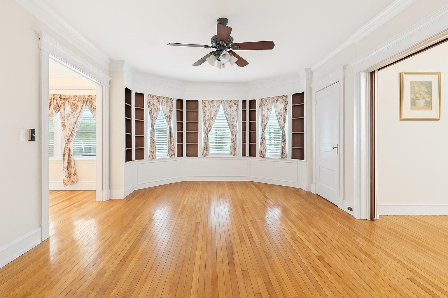 Bay Shore, New York, 11706, United States, 4 Bedrooms Bedrooms, ,3 BathroomsBathrooms,Residential,For Sale,1836669