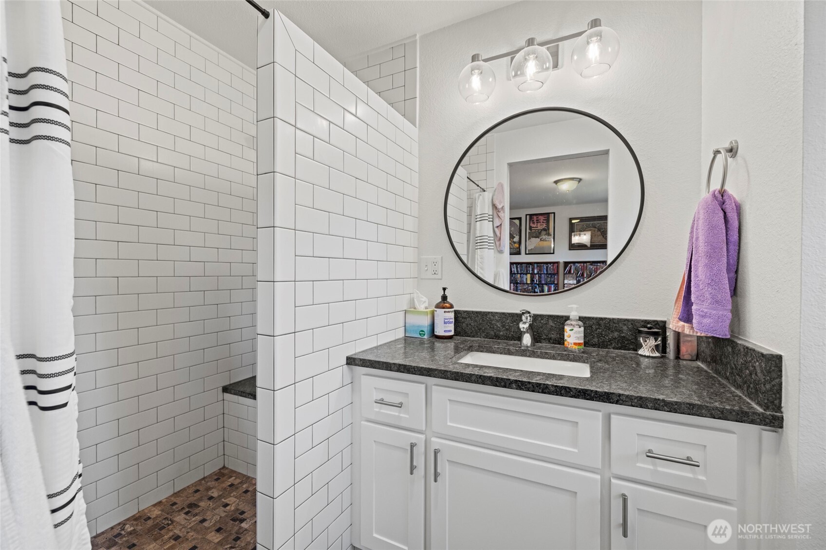Anacortes, Washington, 98221, United States, 3 Bedrooms Bedrooms, ,1 BathroomBathrooms,Residential,For Sale,1914220
