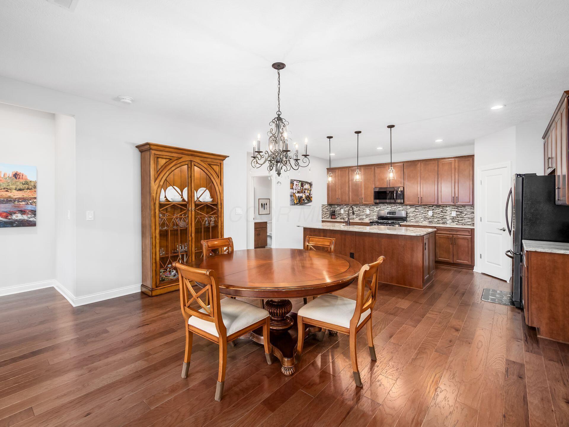 Dublin, Ohio, 43016, United States, 3 Bedrooms Bedrooms, ,3 BathroomsBathrooms,Residential,For Sale,1987850