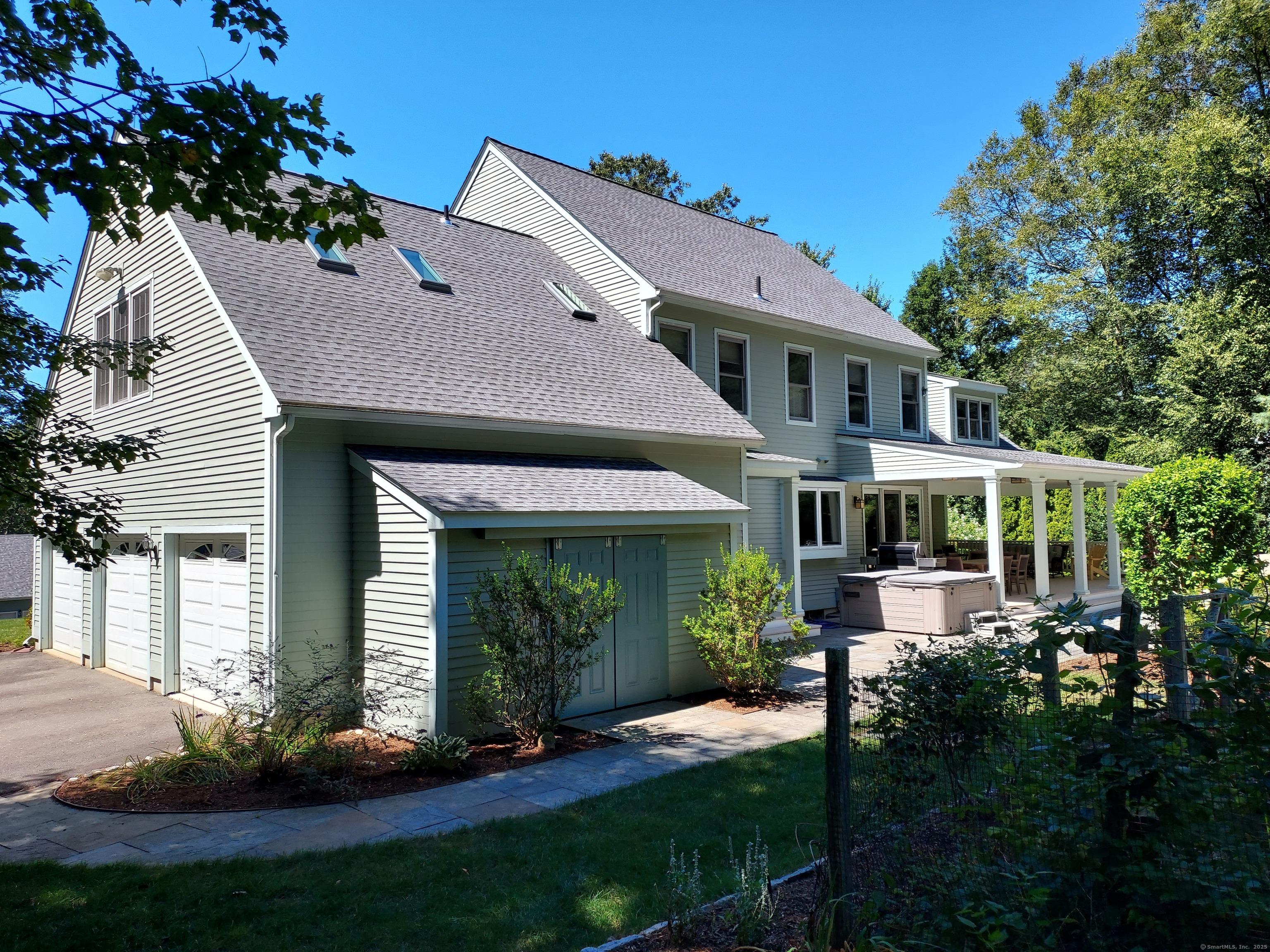 Marlborough, Connecticut, 06447, United States, 4 Bedrooms Bedrooms, ,3 BathroomsBathrooms,Residential,For Sale,1937462
