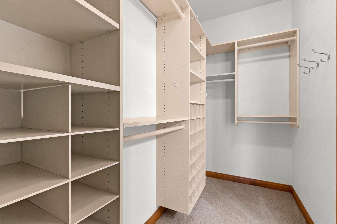 GREENVILLE, Wisconsin, 54942, United States, 3 Bedrooms Bedrooms, ,3 BathroomsBathrooms,Residential,For Sale,1744997