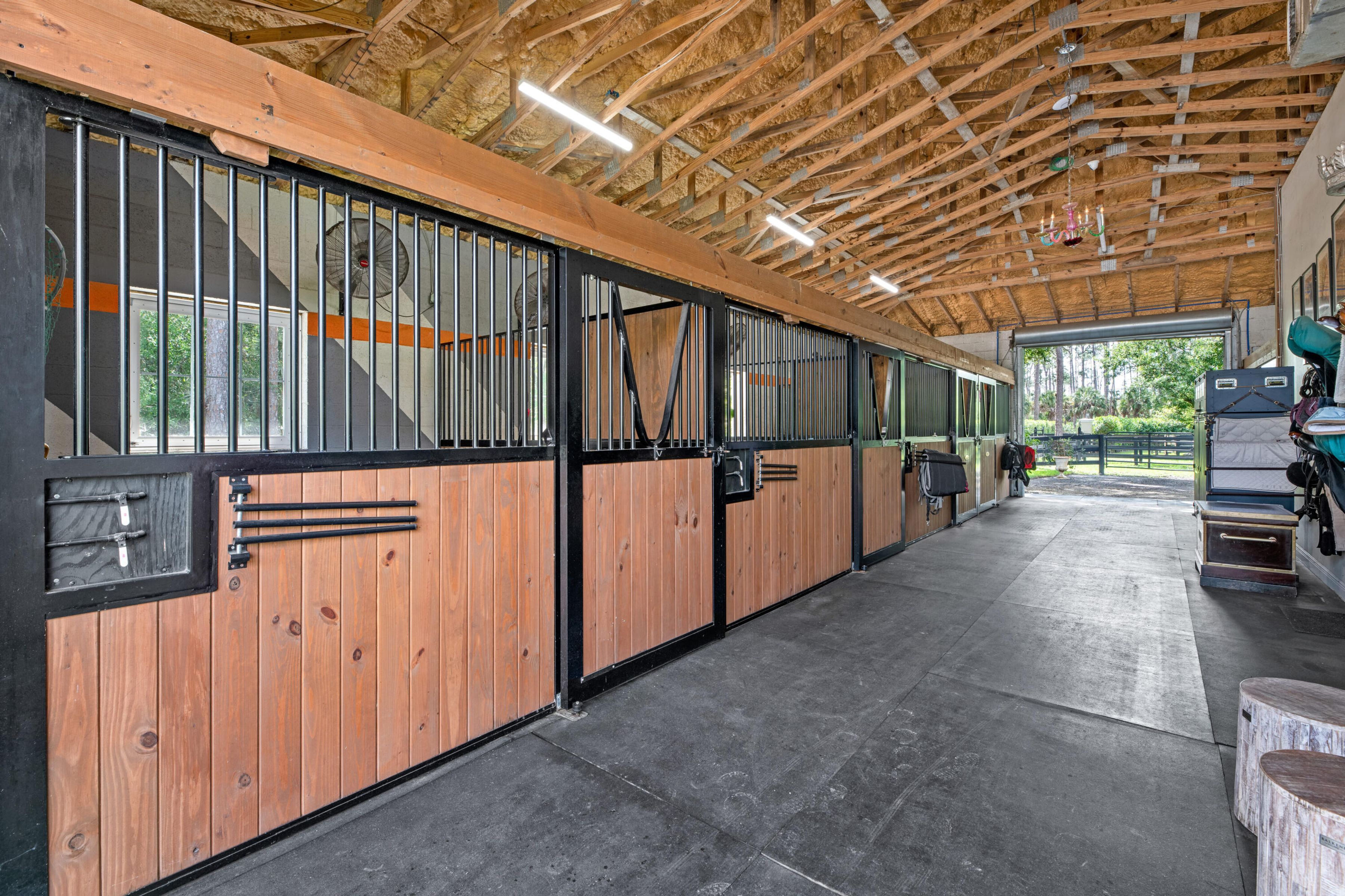  15161 Collecting Canal Road - 物件實景