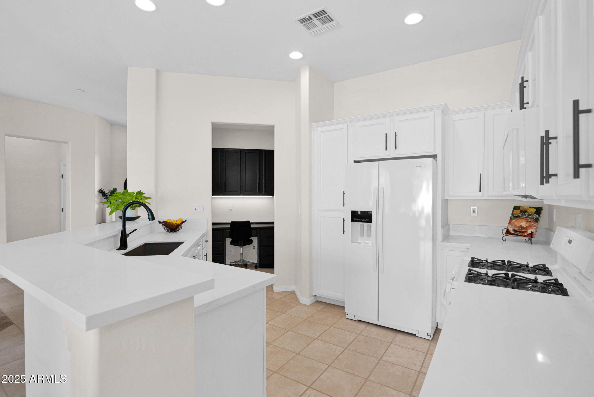 Scottsdale, Arizona, 85266, United States, 2 Bedrooms Bedrooms, ,2 BathroomsBathrooms,Residential,For Sale,1987533