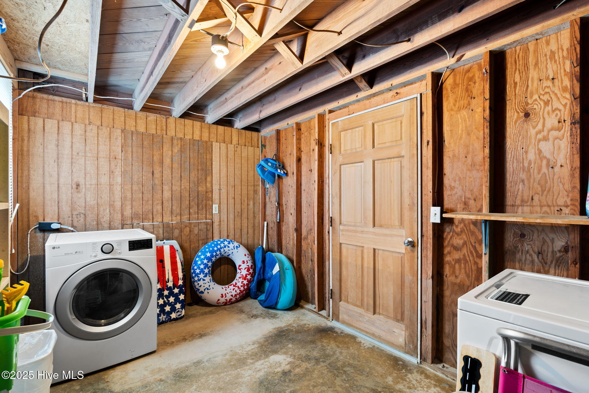 Oak Island, North Carolina, 28465, United States, 3 Bedrooms Bedrooms, ,2 BathroomsBathrooms,Residential,For Sale,1976662