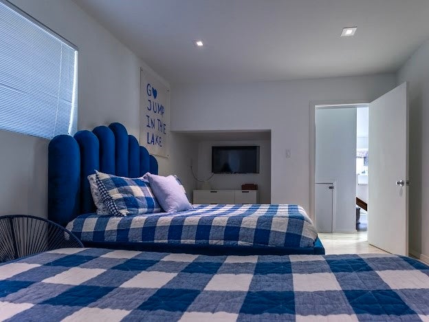 Possum Kingdom Lake, Texas, 76449, United States, 5 Bedrooms Bedrooms, ,4 BathroomsBathrooms,Residential,For Sale,1974399