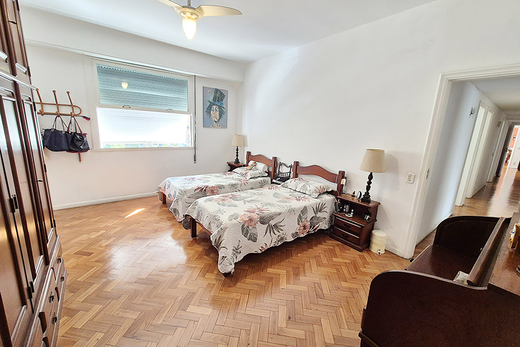  Apartment with a Generous Floor Plan on Praça Eugênio Jardim - 物件實景