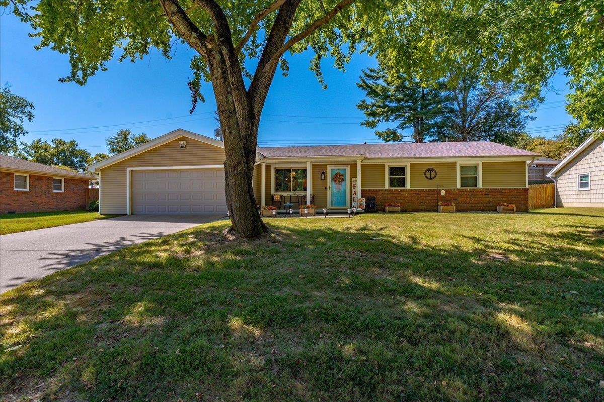 Trail Dr, Henderson, KY 42420